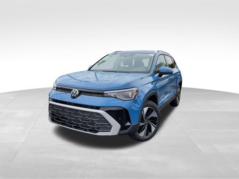 New 2026 Volkswagen Taos SE AWD/4WD image 3