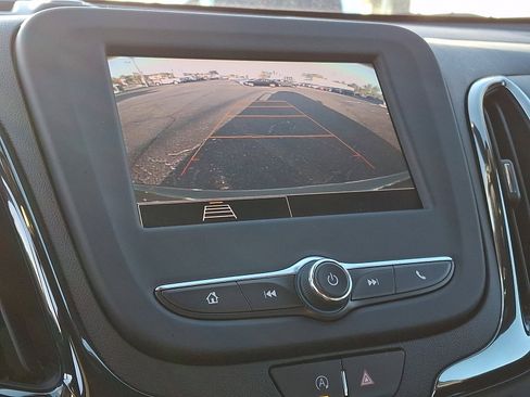 Certified 2023 Chevrolet Equinox RS FWD image 22