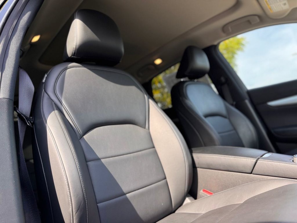 Used 2020 INFINITI QX50 Luxe w/ Cargo Package AWD/4WD image 30