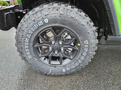 New 2026 Jeep Gladiator Willys image 9