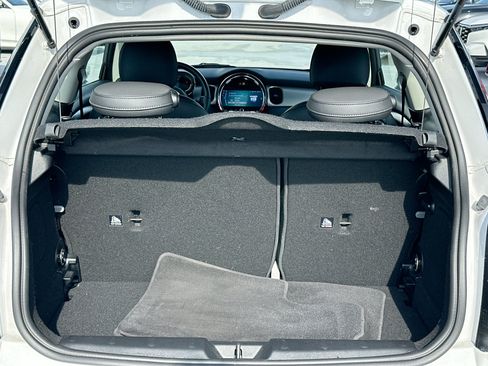 Used 2024 MINI Cooper 2-Door Hardtop FWD image 26