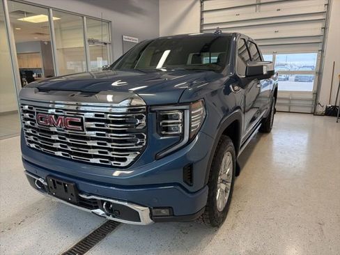 New 2026 GMC Sierra 1500 Denali w/ Technology Package AWD/4WD image 13