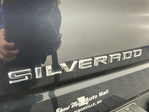 Used 2021 Chevrolet Silverado 1500 LT image 24