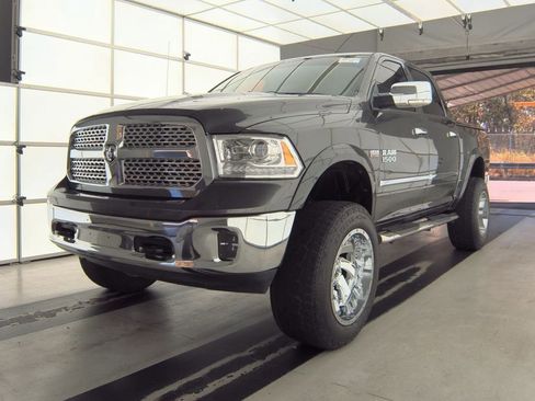 Used 2016 RAM 1500 Laramie w/ Convenience Group image 8