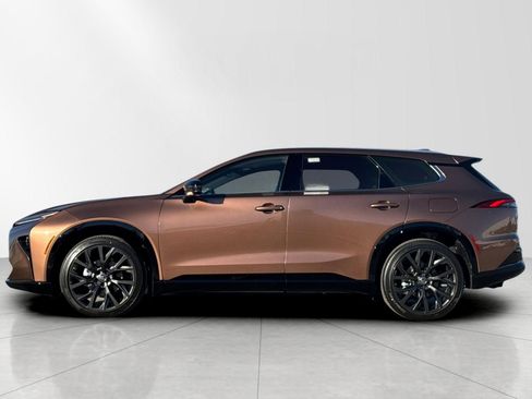 New 2025 Toyota Crown Signia image 6