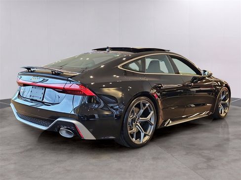 New 2026 Audi RS 7 Performance image 3