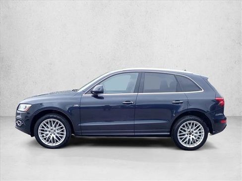 Used 2017 Audi Q5 2.0T Premium Plus w/ Technology Package AWD/4WD image 2