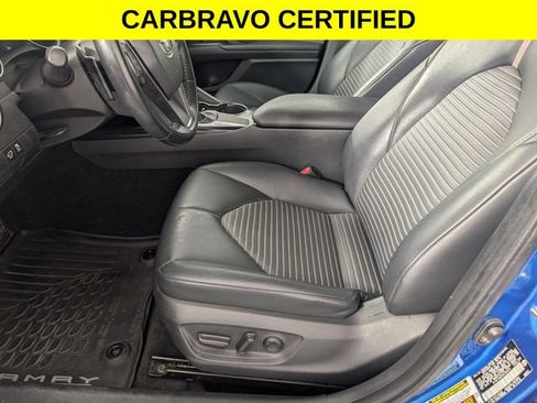 Used 2019 Toyota Camry SE FWD image 12