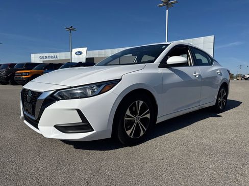 Used 2023 Nissan Sentra SV FWD image 3