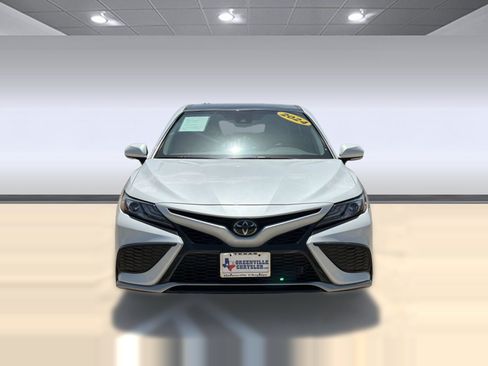 Used 2024 Toyota Camry XSE FWD image 6