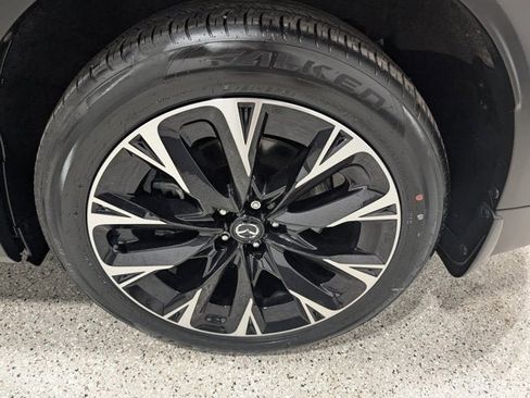 Certified 2025 MAZDA CX-90 Plug-In Hybrid w/ Premium Plus image 10