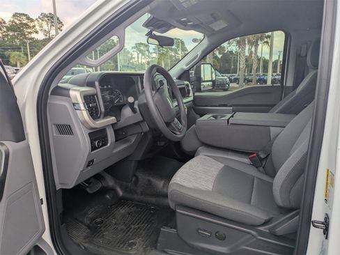 New 2026 Ford F250 XLT image 3