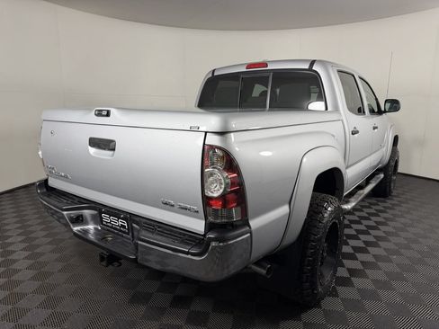 Used 2010 Toyota Tacoma PreRunner RWD image 10