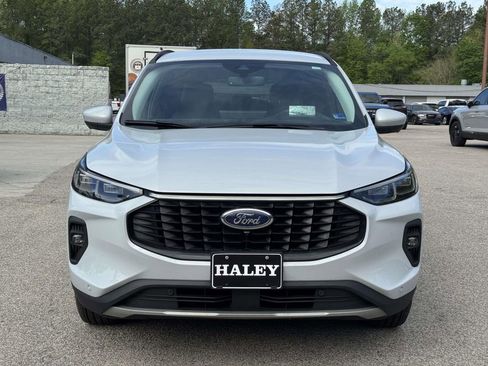 Used 2025 Ford Escape Platinum w/ Premium Technology Package AWD/4WD image 24