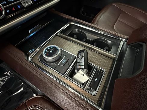 Used 2024 Ford Expedition Max Limited image 23