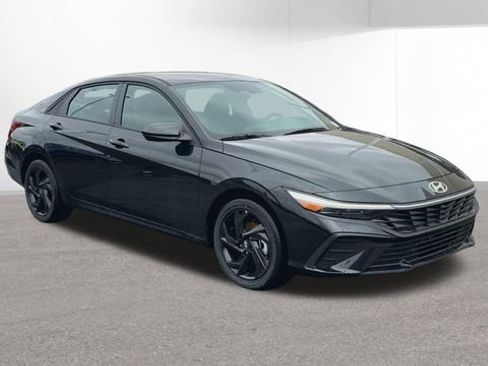 New 2026 Hyundai Elantra Sport image 2