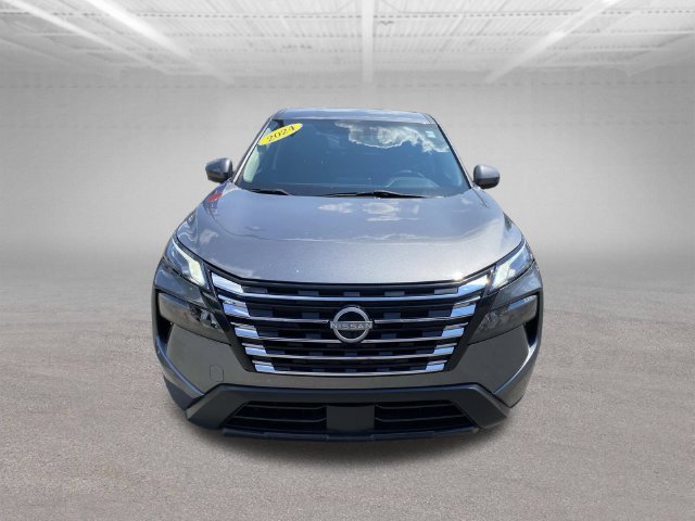 Used 2024 Nissan Rogue SV FWD image 28