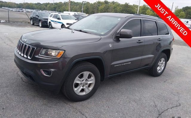 Used 2016 Jeep Grand Cherokee Laredo w/ Quick Order Package 23E AWD/4WD image 2