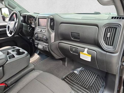 Used 2025 Chevrolet Silverado 2500 Custom w/ Custom Value Package AWD/4WD image 21
