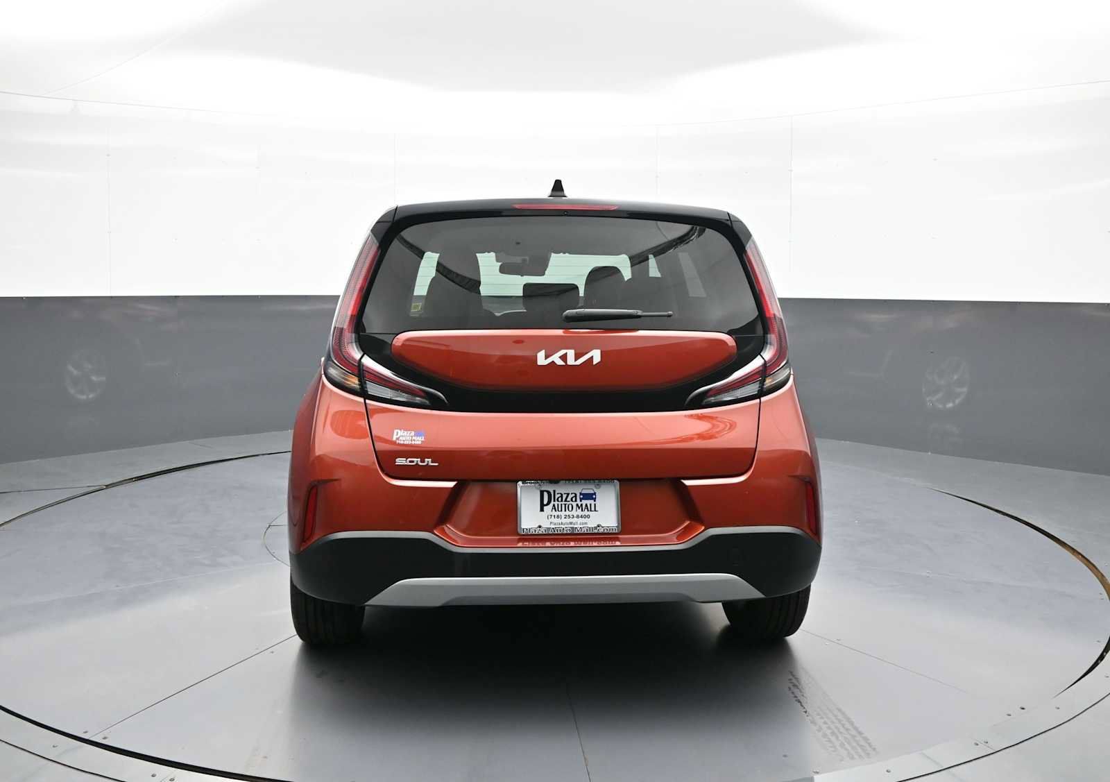 Certified 2023 Kia Soul LX w/ Option Group 015 FWD image 7