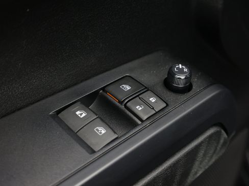 Used 2023 Toyota Tacoma SR w/ SR Convenience Package AWD/4WD image 13