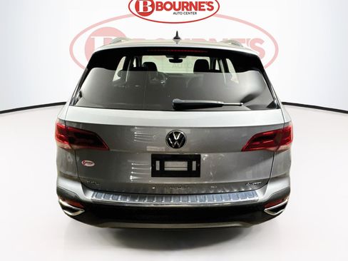 Used 2023 Volkswagen Taos SEL AWD/4WD image 10