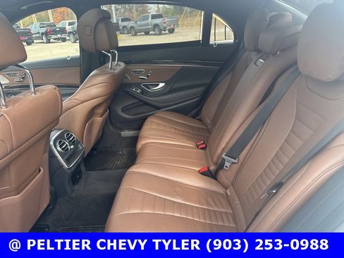 Used 2016 Mercedes-Benz S 550 Sedan image 23