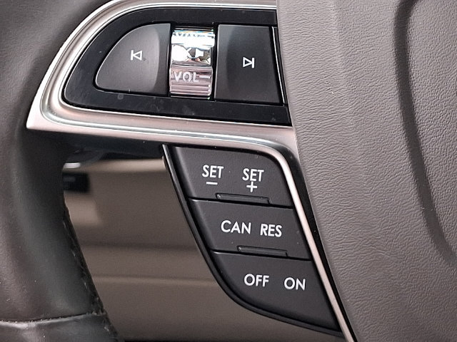 Used 2020 Lincoln Nautilus FWD w/ Equipment Group 101A image 21