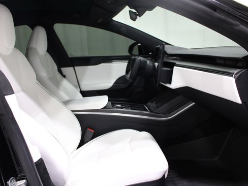 Used 2022 Tesla Model S Plaid image 21