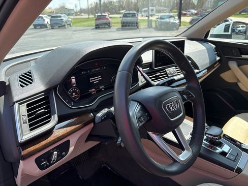Used 2020 Audi Q5 2.0T Premium Plus w/ Premium Plus Package image 7