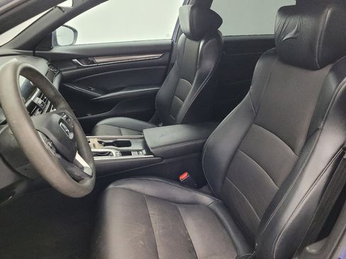 Used 2018 Honda Accord Sport image 17