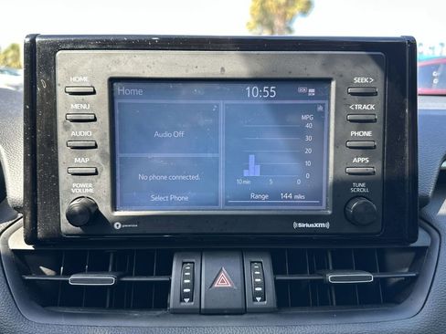 Used 2022 Toyota RAV4 XLE Premium image 23