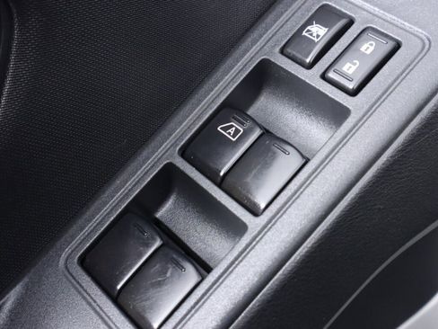 Used 2023 Nissan Frontier SV w/ SV Premium Package image 31