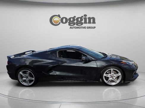 Used 2024 Chevrolet Corvette Stingray Coupe w/ Z51 Performance Package image 6