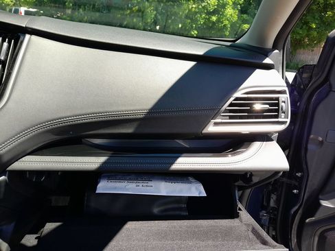 Certified 2025 Subaru Legacy Limited AWD/4WD image 39
