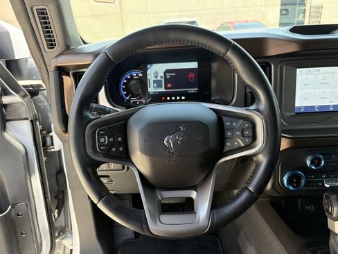 Used 2022 Ford Bronco Outer Banks AWD/4WD image 14