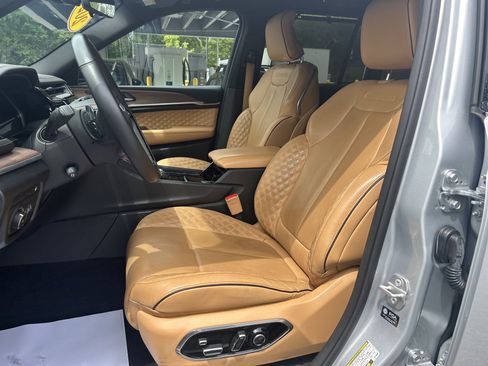 Certified 2023 Jeep Grand Cherokee Summit w/ Advanced Protech Group IV AWD/4WD image 24