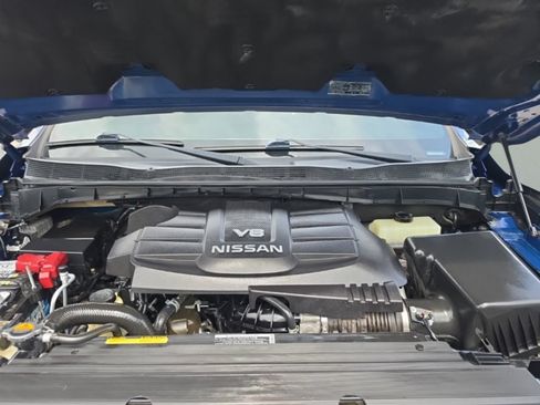 Used 2020 Nissan Titan PRO-4X w/ Pro-4x Convenience Package AWD/4WD image 11