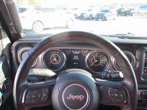 Used 2022 Jeep Wrangler Unlimited Sport image 26