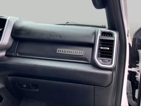 Used 2022 RAM 1500 Big Horn AWD/4WD image 18
