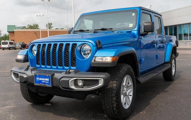 Used 2022 Jeep Gladiator Sport AWD/4WD image 2