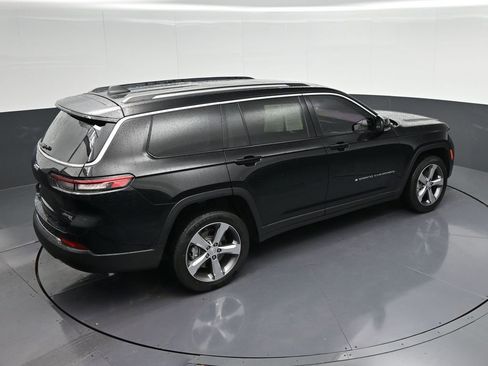 Used 2021 Jeep Grand Cherokee L Limited AWD/4WD image 17