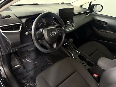 Used 2025 Toyota Corolla LE FWD image 15