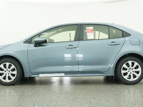 New 2026 Toyota Corolla LE FWD image 19