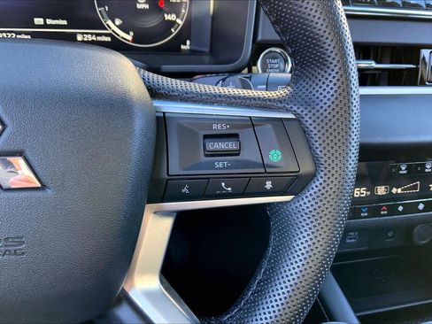 Used 2023 Mitsubishi Outlander SEL Black Edition image 18