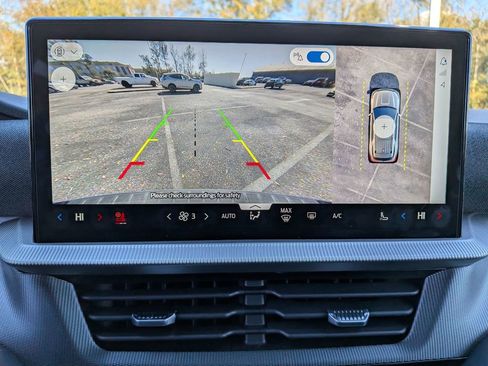 Used 2025 Ford Explorer ST-Line w/ Premium Package image 26