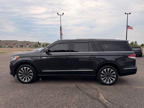 Used 2022 Lincoln Navigator L Reserve AWD/4WD image 9