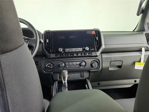 New 2026 Nissan Frontier SV w/ Tow Package image 18