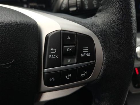 Used 2022 Ford Explorer XLT w/ Equipment Group 202A AWD/4WD image 43