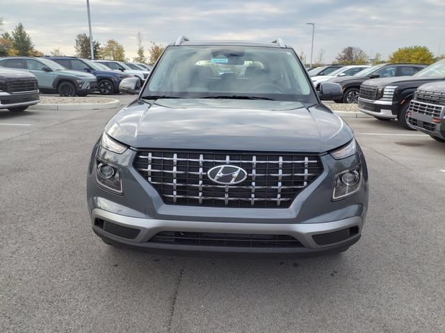 Used 2026 Hyundai Venue SEL FWD image 4